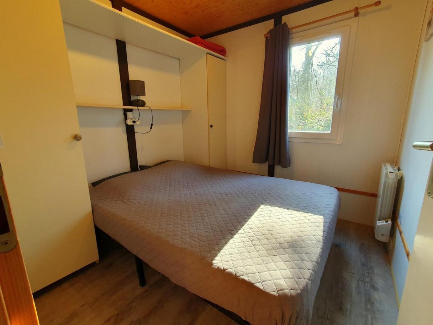 Les Chalets Du Quignon Autry-le-Chatel Ngoại thất bức ảnh