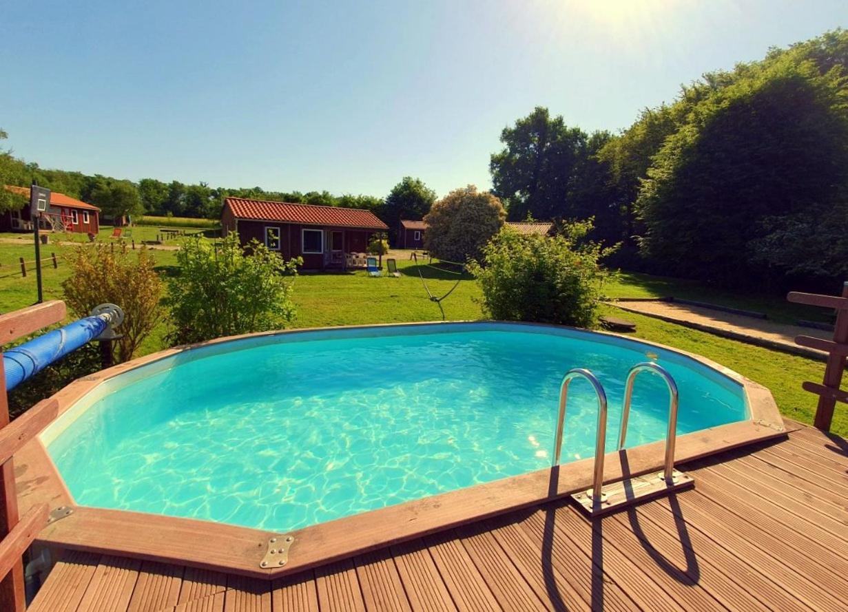Les Chalets Du Quignon Autry-le-Chatel Ngoại thất bức ảnh